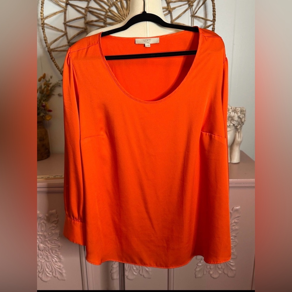 LOFT size 20 Women's Orange Top‎
